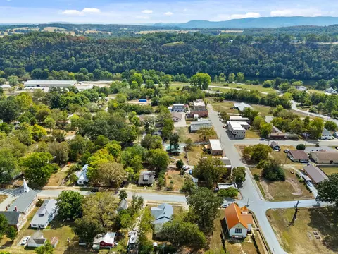 207 Combs Ave, Cotter, AR 72626 photo 41