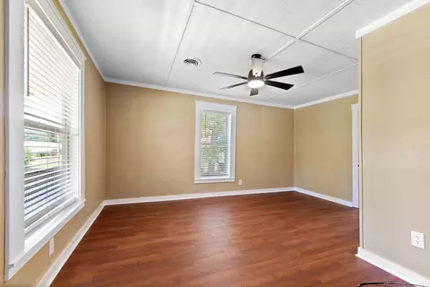 207 Combs Ave, Cotter, AR 72626 photo 21