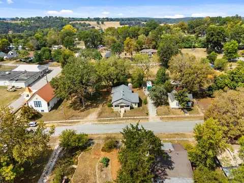 207 Combs Ave, Cotter, AR 72626 photo 38