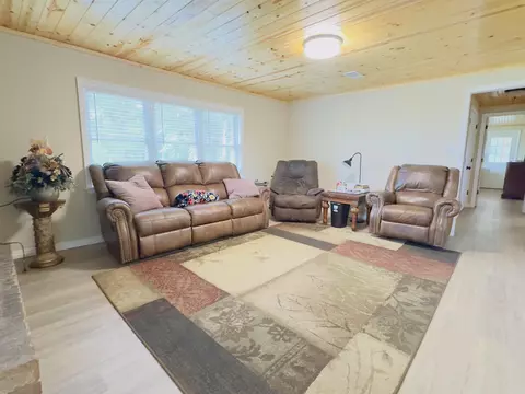 Living - 9689 W Ar 56 Hwy, Wideman, AR 72585 photo 2 of 2