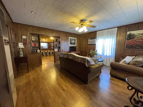 603 N Main St, Malvern, AR 72104 photo 2