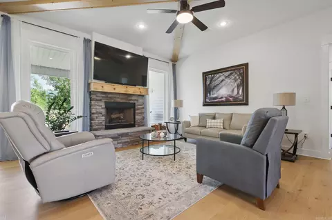 10584 Gunter Loop, Benton, AR 72019 photo 2