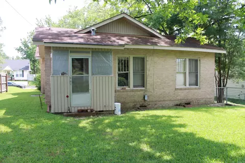 Exterior - 616 E 7th St, El Dorado, AR 71730 photo 4 of 4