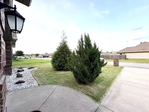Exterior - 135 Meadow Dr, Beebe, AR 72012 photo 2 of 11
