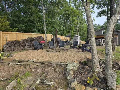 Exterior - 630 Cliffview Dr, Quitman, AR 72131 photo 3 of 11