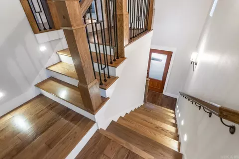 Entry Way - 1927 College Ave, Conway, AR 72034 photo 6 of 6