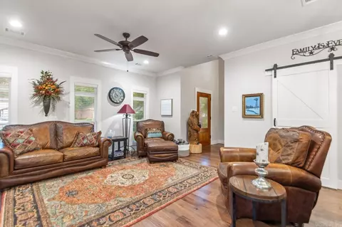 Living - 1927 College Ave, Conway, AR 72034 photo 2 of 3