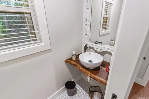 Bath - 1927 College Ave, Conway, AR 72034 photo 1 of 6