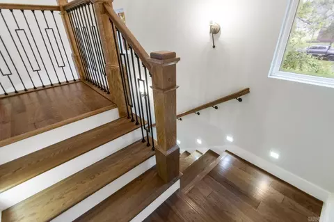 Entry Way - 1927 College Ave, Conway, AR 72034 photo 5 of 6