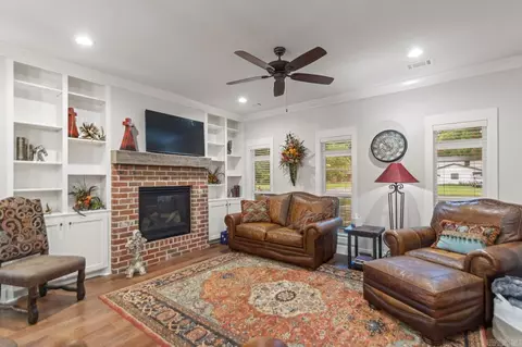 Living - 1927 College Ave, Conway, AR 72034 photo 3 of 3