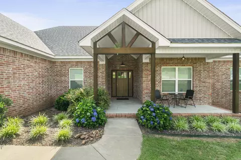 215 Covey Cv, Beebe, AR 72012 photo 2