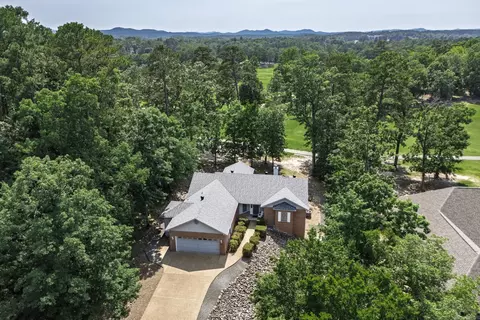 28 Magellan Dr, Hot Springs Village, AR 71909