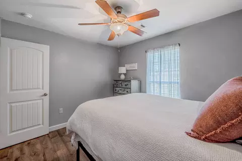 Bedroom - 58 Eaglebrook Dr, Conway, AR 72032 photo 4 of 5