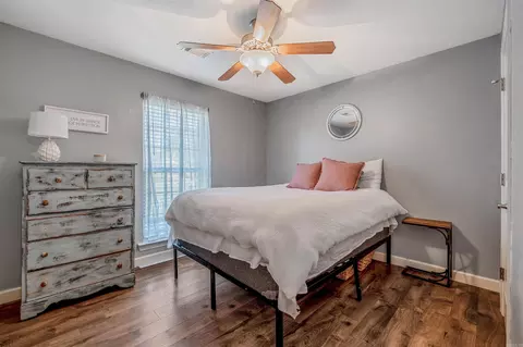 Bedroom - 58 Eaglebrook Dr, Conway, AR 72032 photo 3 of 5