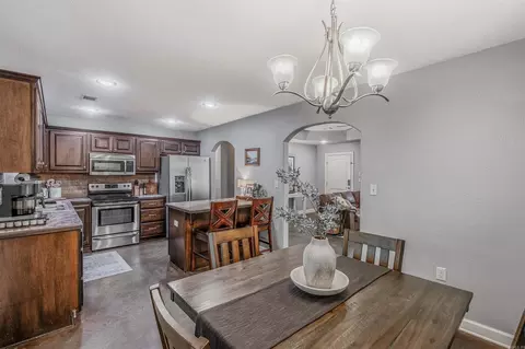 Dining - 58 Eaglebrook Dr, Conway, AR 72032 photo 2 of 2