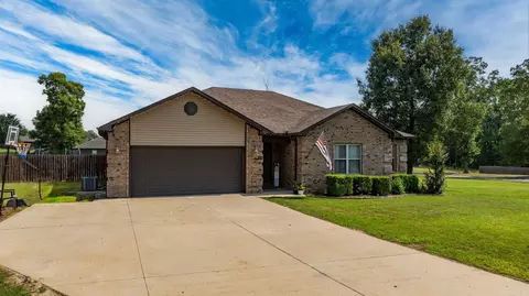 390 Bobwhite Cir, Lonoke, AR 72086 photo 3