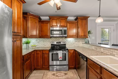 390 Bobwhite Cir, Lonoke, AR 72086 photo 26
