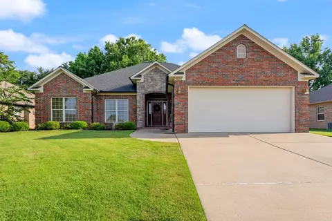 4870 Trinity Crossing Dr, Conway, AR 72034 photo 1