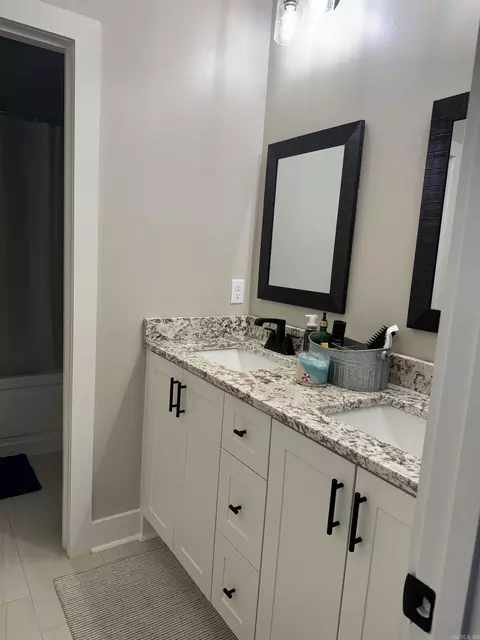 Bath - 106 Harmony Village Dr, Haskell, AR 72015 photo 2 of 2