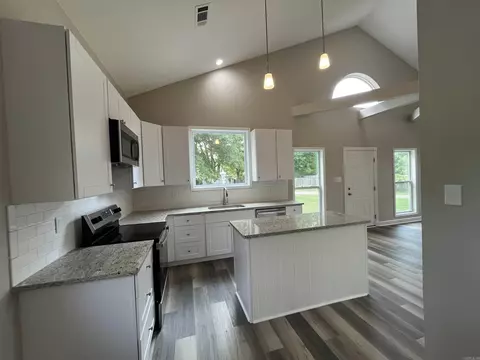 2015 Azalea Dr, Malvern, AR 72104 photo 8