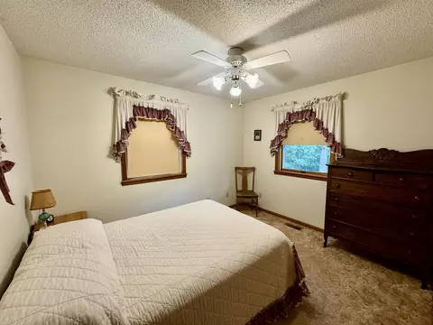 303 Bluffs Dr, Mountain View, AR 72560 photo 6