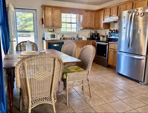 Kitchen - 930 Brownstone Dr, Conway, AR 72034 photo 2 of 2