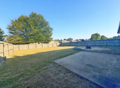 Exterior - 930 Brownstone Dr, Conway, AR 72034 photo 6 of 7