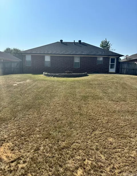 Exterior - 930 Brownstone Dr, Conway, AR 72034 photo 7 of 7