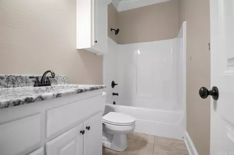 Bath - 7345 Rudolph Rd, Alexander, AR 72002 photo 3 of 4