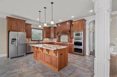 Kitchen - 7345 Rudolph Rd, Alexander, AR 72002 photo 2 of 4