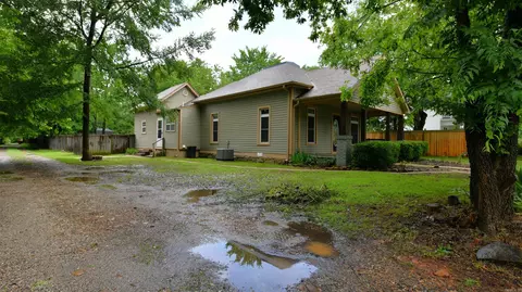 705 Twelfth St, Mena, AR 71953 photo 3