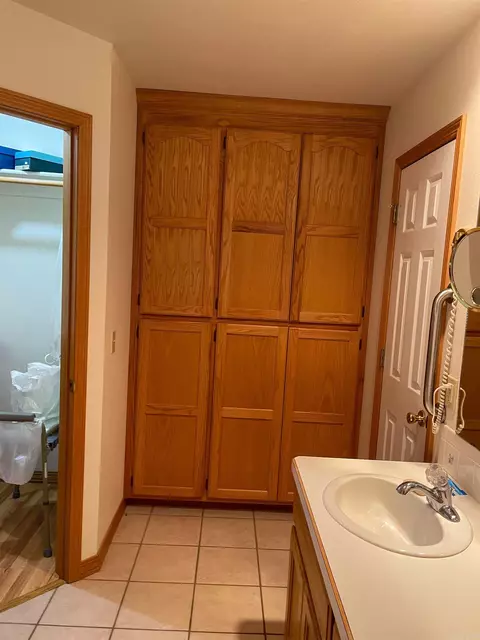 Bath - 26 Miller St, Altus, AR 72821 photo 3 of 7