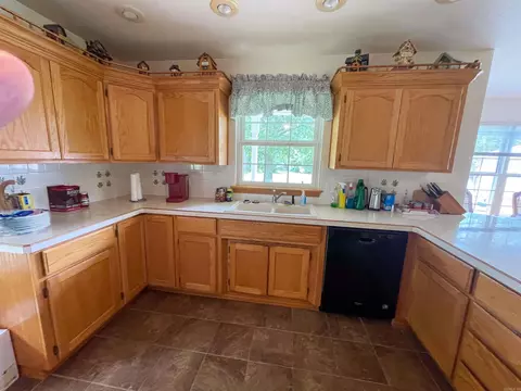 Kitchen - 26 Miller St, Altus, AR 72821 photo 2 of 5