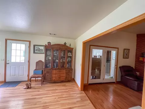 Entry Way - 26 Miller St, Altus, AR 72821 photo 1 of 3