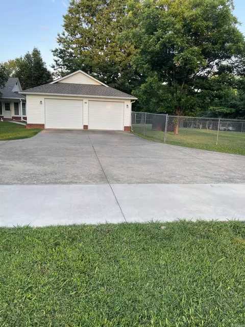 Exterior - 26 Miller St, Altus, AR 72821 photo 14 of 16