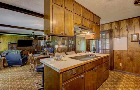 Kitchen - 826 Carson Bridge Rd, Lonoke, AR 72086 photo 3 of 5