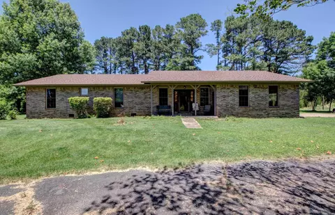 Exterior - 826 Carson Bridge Rd, Lonoke, AR 72086 photo 1 of 10