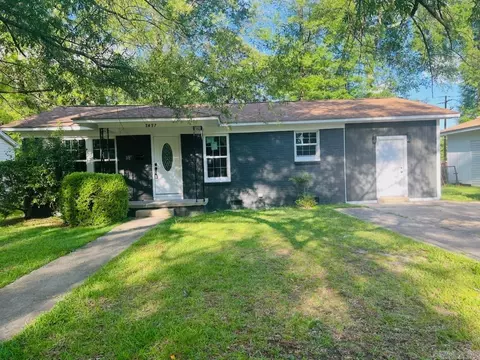 2827 Edgewood Dr, Pine Bluff, AR 71603 photo 2