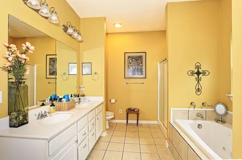 Bath - 3115 Dan Rd, White Hall, AR 71602 photo 1 of 3