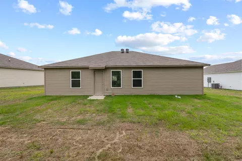 Exterior - 229 Baldwin Dr, Beebe, AR 72012 photo 3 of 3