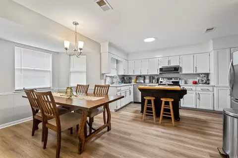 Kitchen - 1504 Wright, Jacksonville, AR 72076 photo 1 of 5