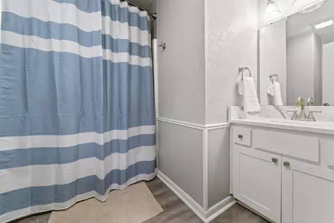 Bath - 1504 Wright, Jacksonville, AR 72076 photo 2 of 2