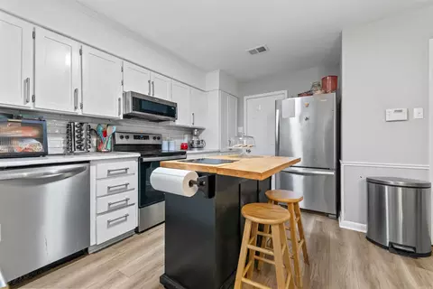 Kitchen - 1504 Wright, Jacksonville, AR 72076 photo 3 of 5