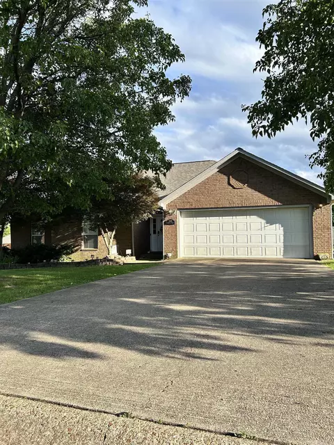 Exterior - 1105 Cantrell, Mountain View, AR 72560 photo 1 of 12