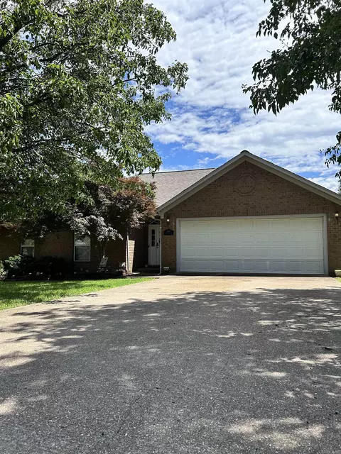 Exterior - 1105 Cantrell, Mountain View, AR 72560 photo 11 of 12