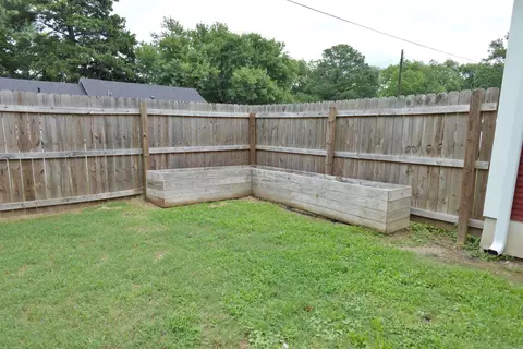 Exterior - 1365 Mitchell St, Conway, AR 72034 photo 6 of 13