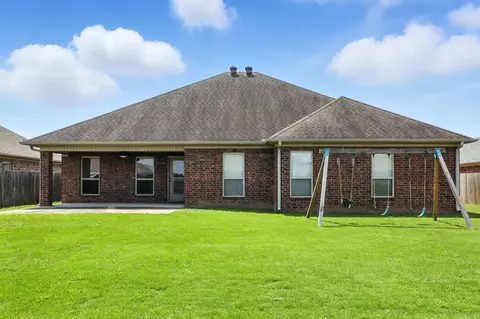 Exterior - 2355 Lakeshore Ln, Cabot, AR 72023 photo 7 of 12