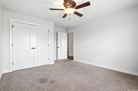 Bedroom - 2355 Lakeshore Ln, Cabot, AR 72023 photo 2 of 8