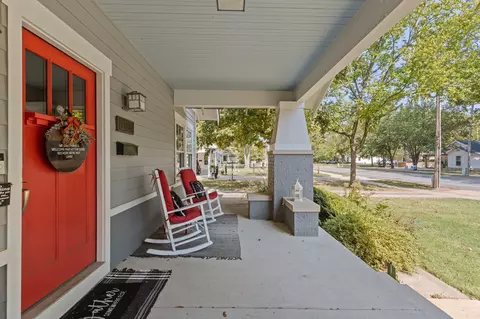1211 Davis St, Conway, AR 72034 photo 3