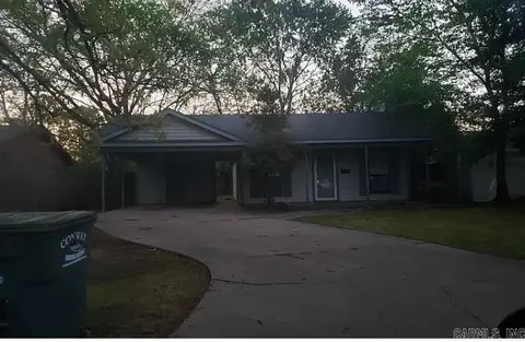 1502 Davis St, Conway, AR 72034 photo 1